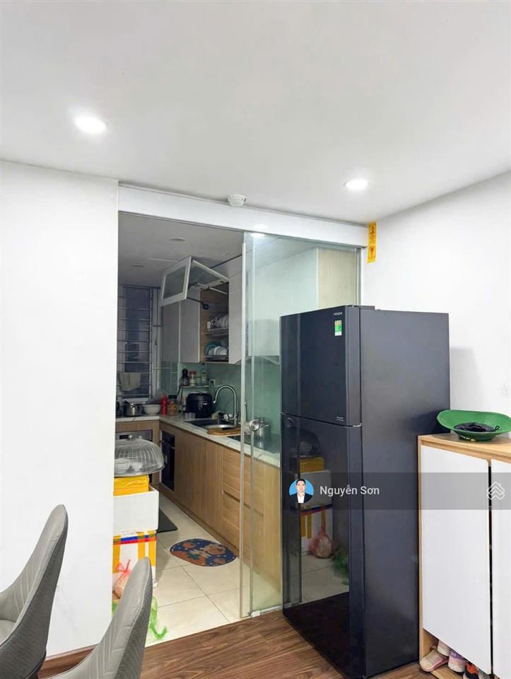 Cho thuê căn góc chung cư 85m2 3 ngủ 2 vệ sinh full nội thất