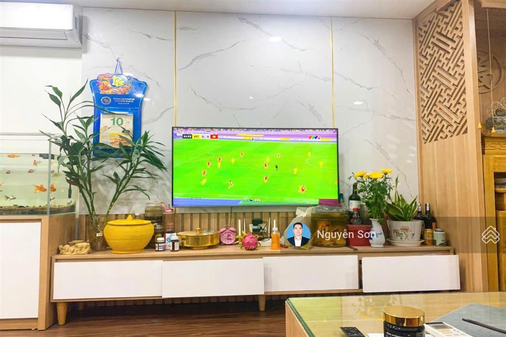 Cho thuê căn góc chung cư 85m2 3 ngủ 2 vệ sinh full nội thất