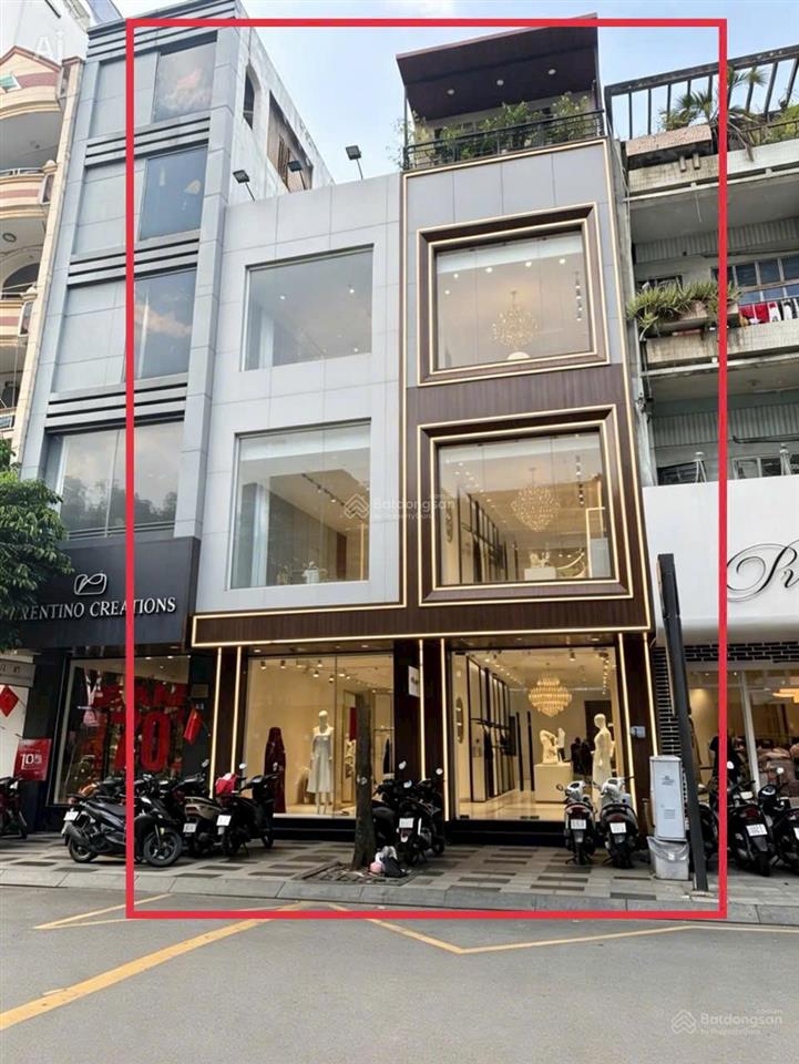 Cho thuê nhà mt nguyễn trãi 8x20 trệt 3 lầu suốt đẹp vỉa hè ngay phù đổng p. bt quận 1