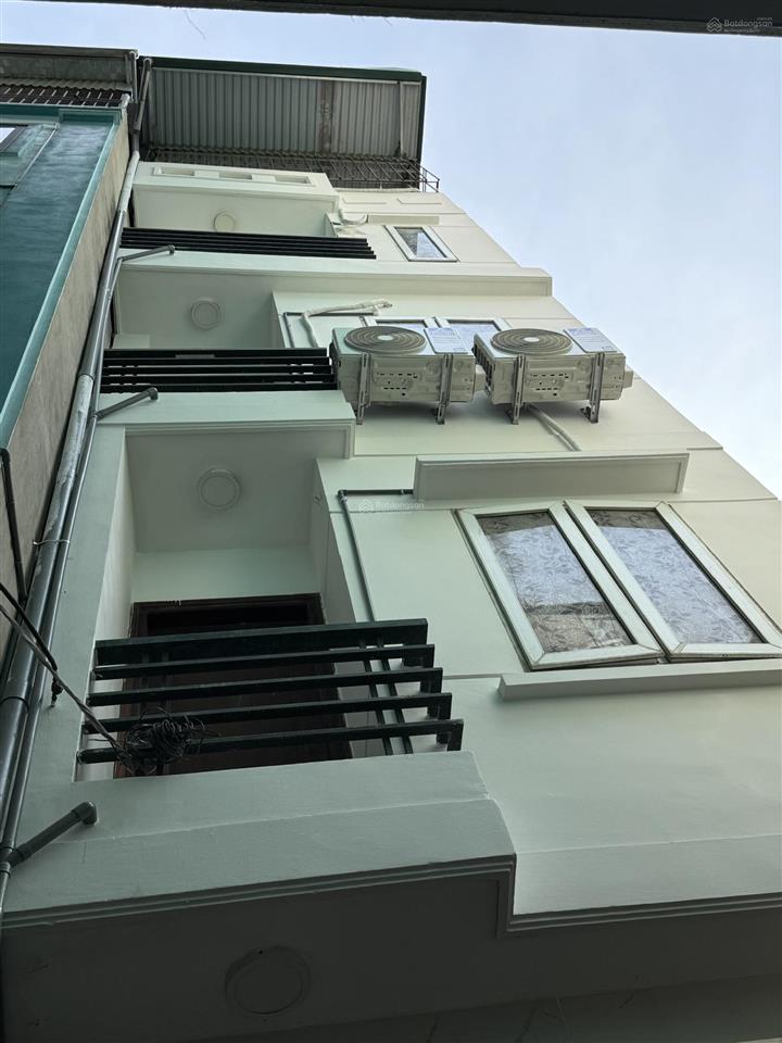 Chính chủ bán nhà ngõ 124 vĩnh tuy, nhà dân xây 5 tầng, dt 35m2, mt 3.5m, giá 7.2 tỷ