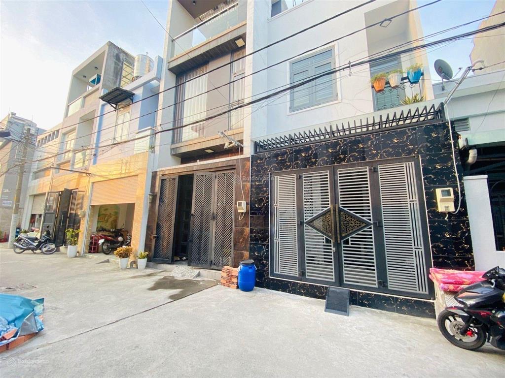 Bán căn nhà 210m2 phường linh xuân gần khu dân cư êm đềm thủ đức