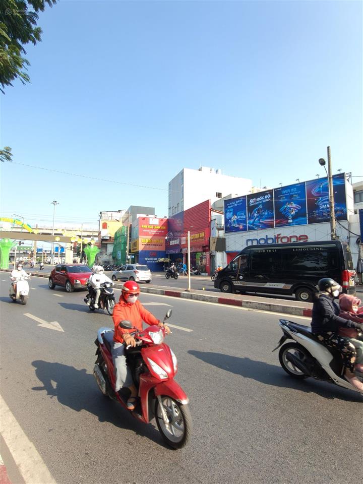 Cần cho thuê mặt tiền kinh doanh võ văn ngân, ngay cổng sư phạm kỹ thuật