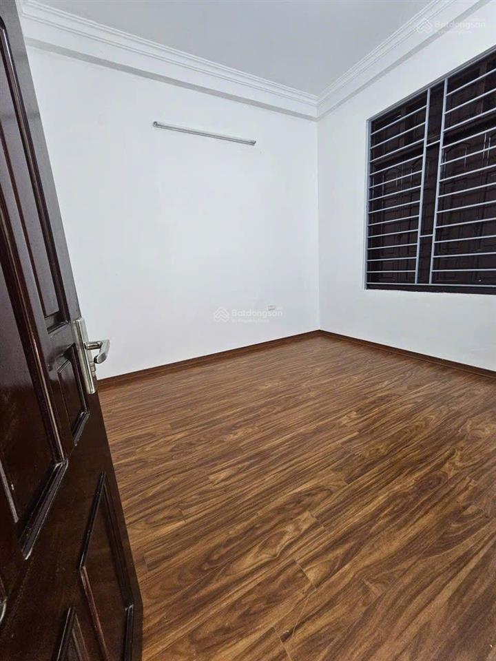 Nhà riêng 43 ngõ vĩnh tiến, vĩnh ninh, 73m2, giá thỏa thuận, hàng hiếm tại hà nội