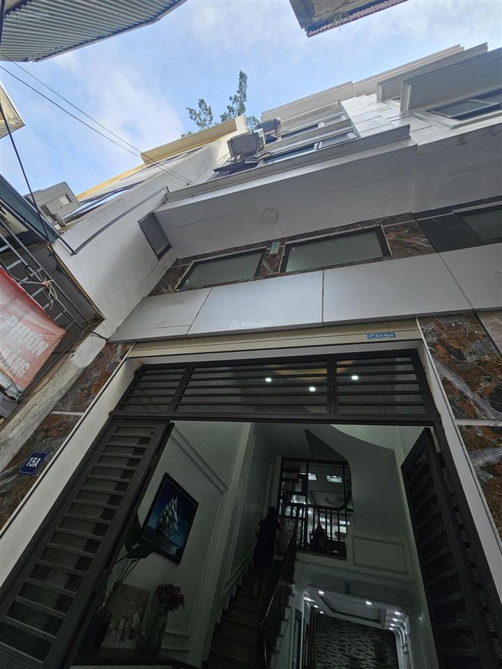Nhà đẹp 42m2 5 tầng 4 ngủ rộng ô tô gần nhà tại pháp vân  yên sở