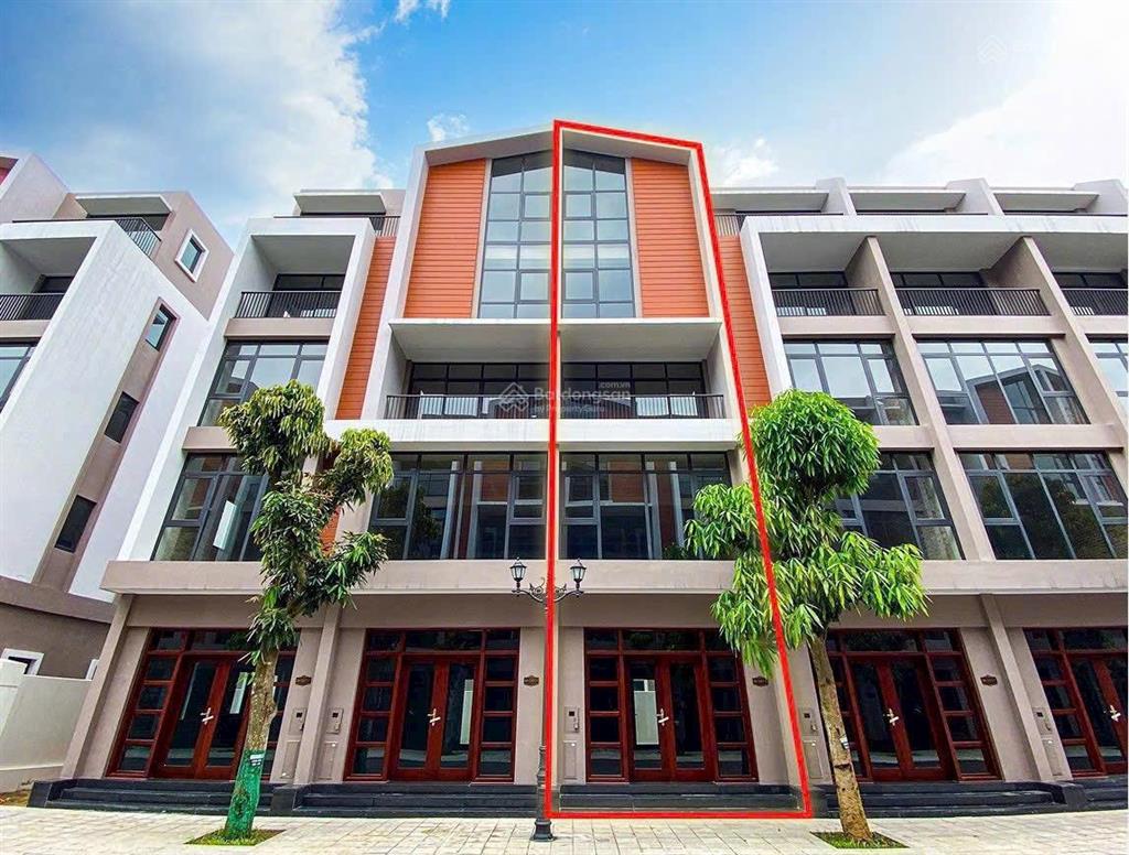 Hàng hiếm bán trong tuần lô liền kề 100m sunny garden city, trục đường 15,5m, giá 16 tỷ