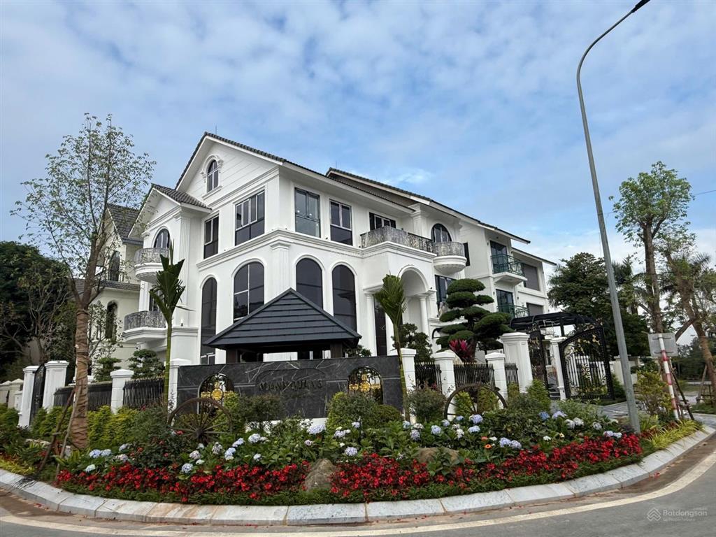 Cực hiếm duy nhất 01 lô đơn lập 300m sunny garden city hướng đông nam view công viên giá 35,99 tỷ