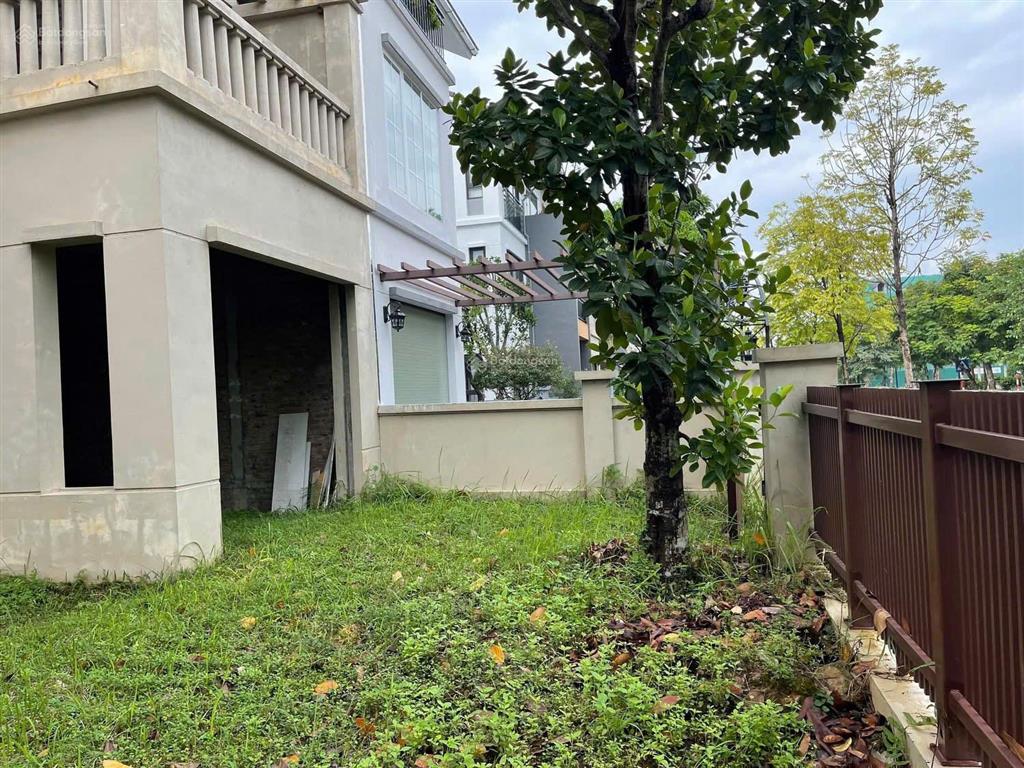 Bán nhanh bt song lập 180m sunny garden city, hướng tb, nhà thô, giá tốt nhất dự án.  0981 669 ***