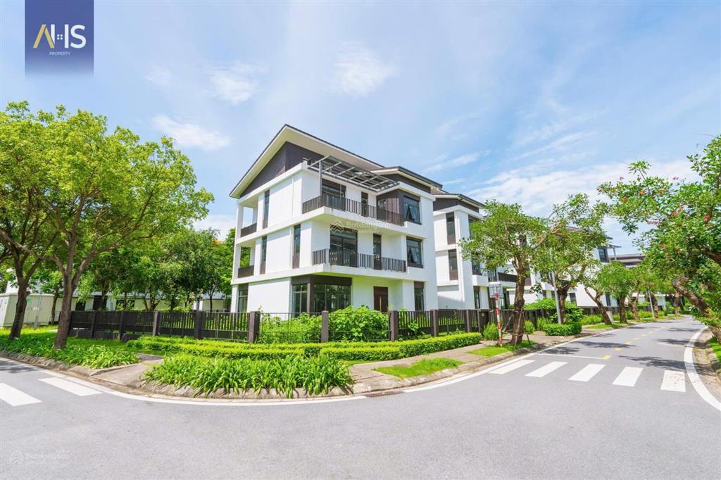 [duy nhất 01 lô] cần bán gấp bt 300m2 hà đô charm villas, xây 3 tầng, đường lớn 20m, giá 35,x tỷ