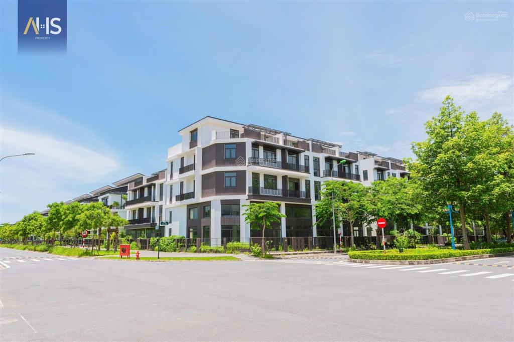 [duy nhất 01 lô] cần bán gấp bt 300m2 hà đô charm villas, xây 3 tầng, đường lớn 20m, giá 35,x tỷ