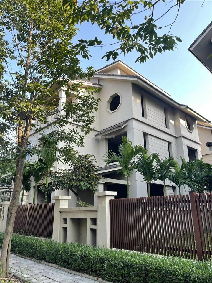 Bán gấp bt sl 180m sunny garden city, nhỉnh 20 tỷ, cạnh công viên, đối diện đl 300m view thoáng