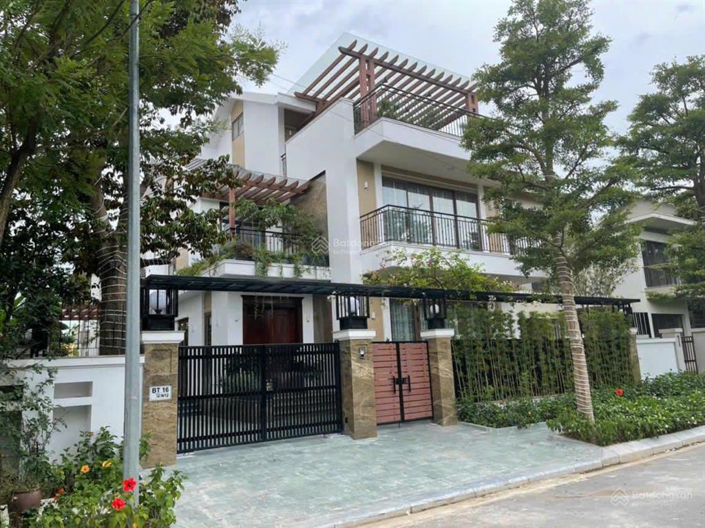 Gấp! bán gấp bt đơn lập 300m2 sunny garden city, nhà thô, giá nhỉnh 30 tỷ.  mr hoàng 0981 669 ***