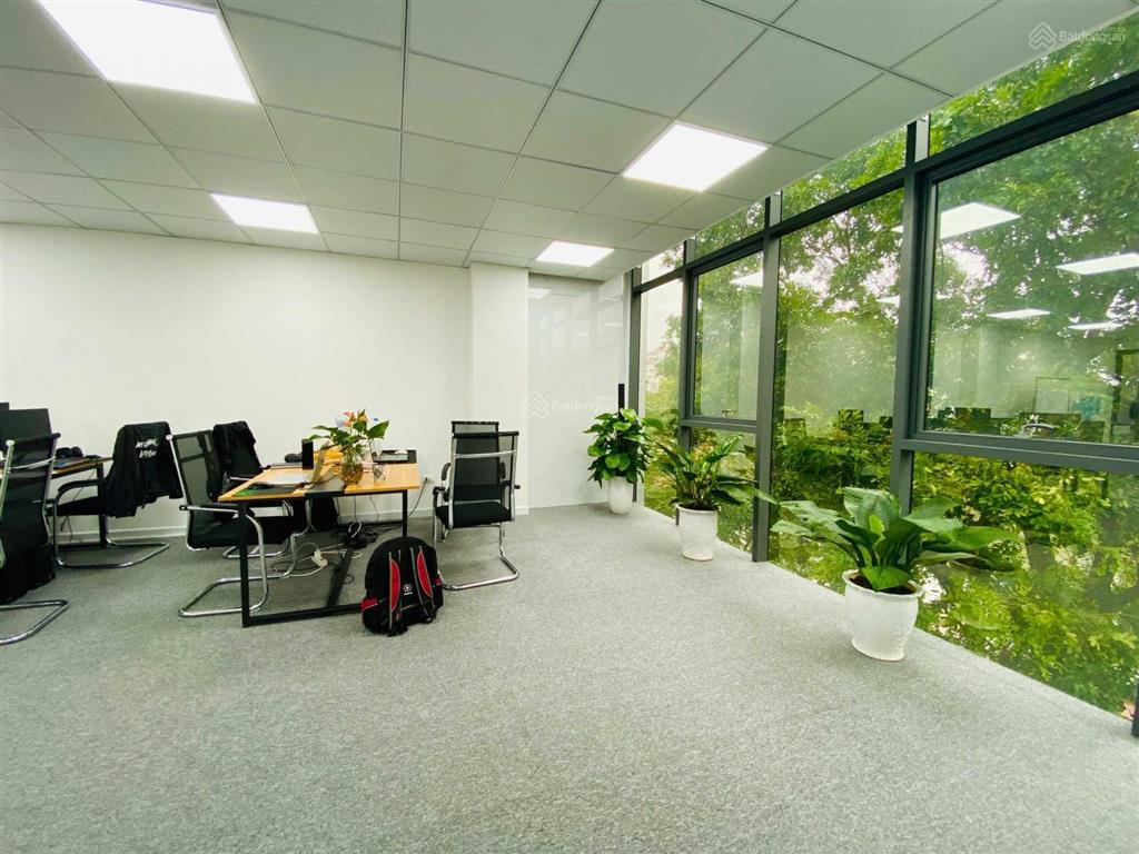 Cho thuê văn phòng hoàng mai giá rẻ, diện tích 50m2, giá thuê 7,5 tr/th, nhà mới xây xong