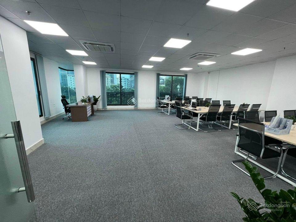 Cho thuê văn phòng giải phóng  hoàng mai diện tích 120m² giá thuê 14,3tr