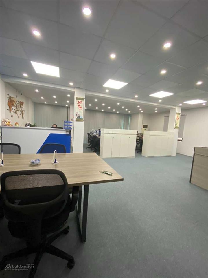 Cho thuê văn phòng giải phóng  hoàng mai diện tích 120m² giá thuê 14,3tr