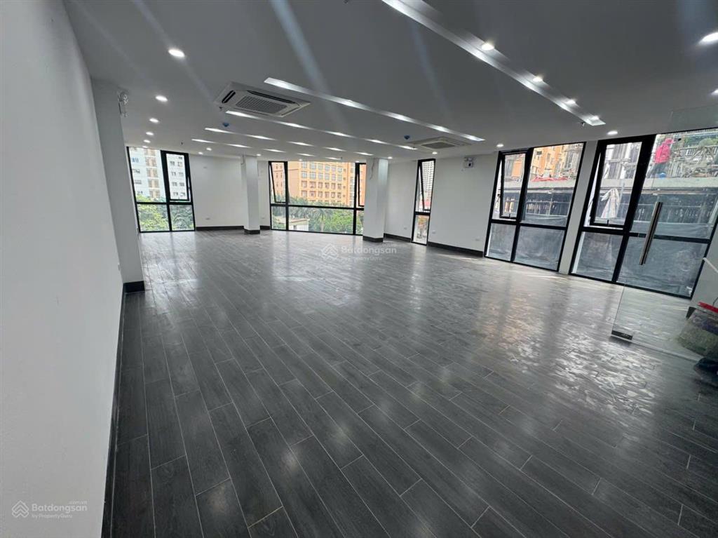 Cho thuê văn phòng khu đô thị linh đàm  120m2 giá rẻ, nhà mới