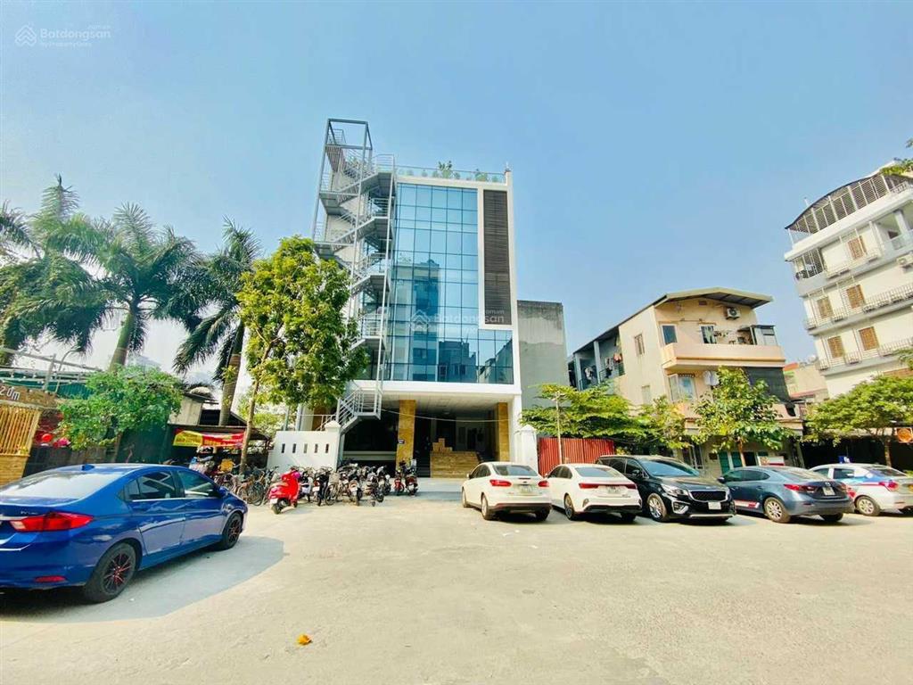 Cho thuê văn phòng giải phóng, diện tích 100m2, nhà mới xây, giá 13tr