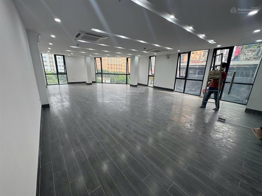 Cho thuê văn phòng hữu thọ dt 100m2 tòa văn phòng đẹp