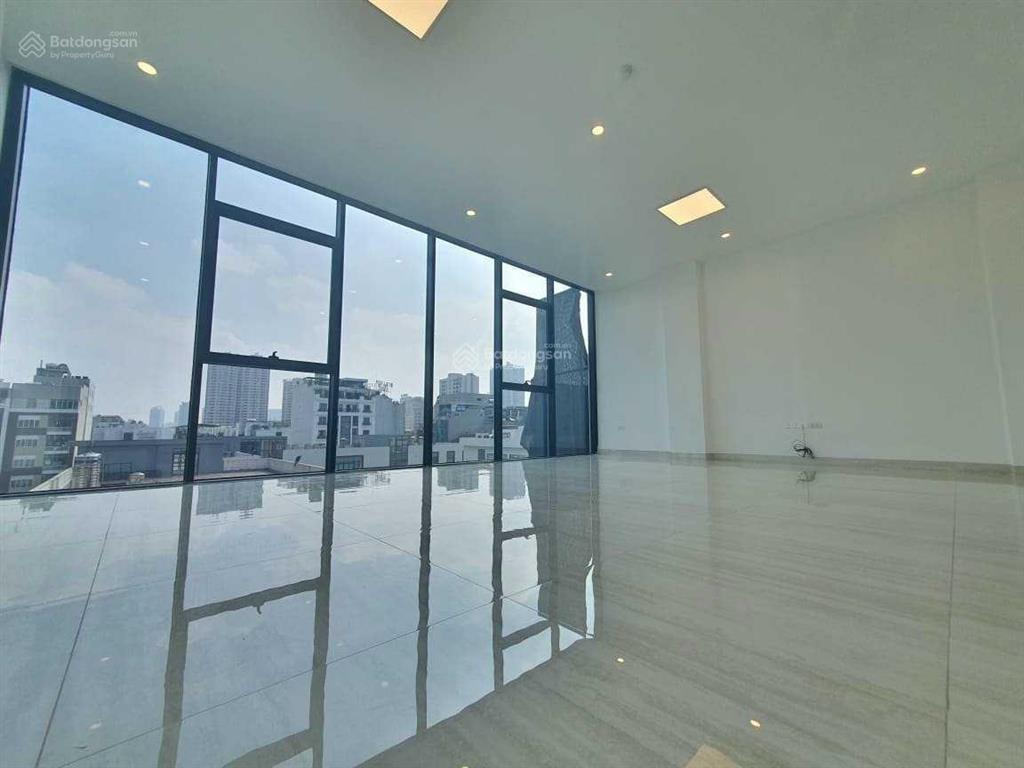 Cho thuê văn phòng nguyễn văn huyên  nghĩa tân, dt 65m2, giá thuê 12tr/th, view kính