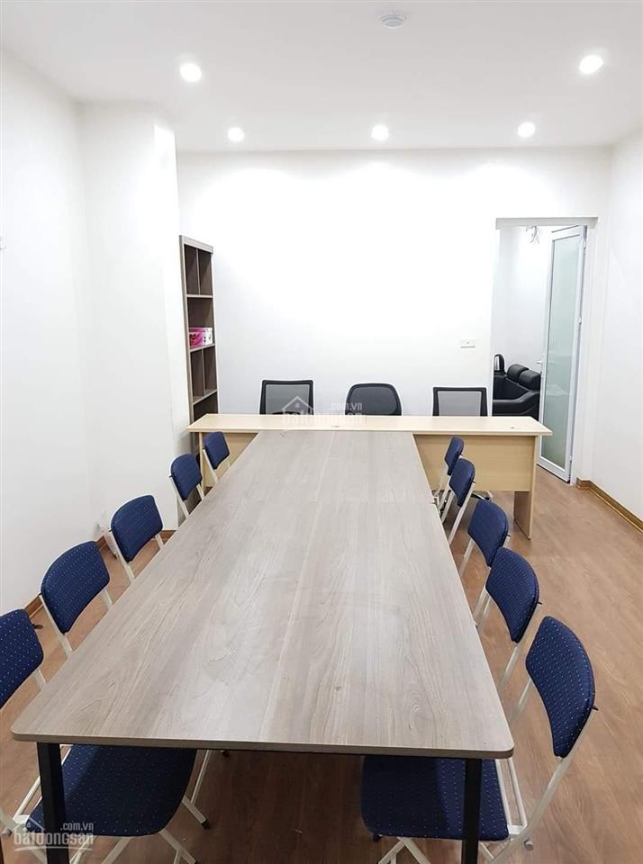 Cho thuê văn phòng duy tân  quận cầu giấy. dt 40m2 giá thuê 7tr/th