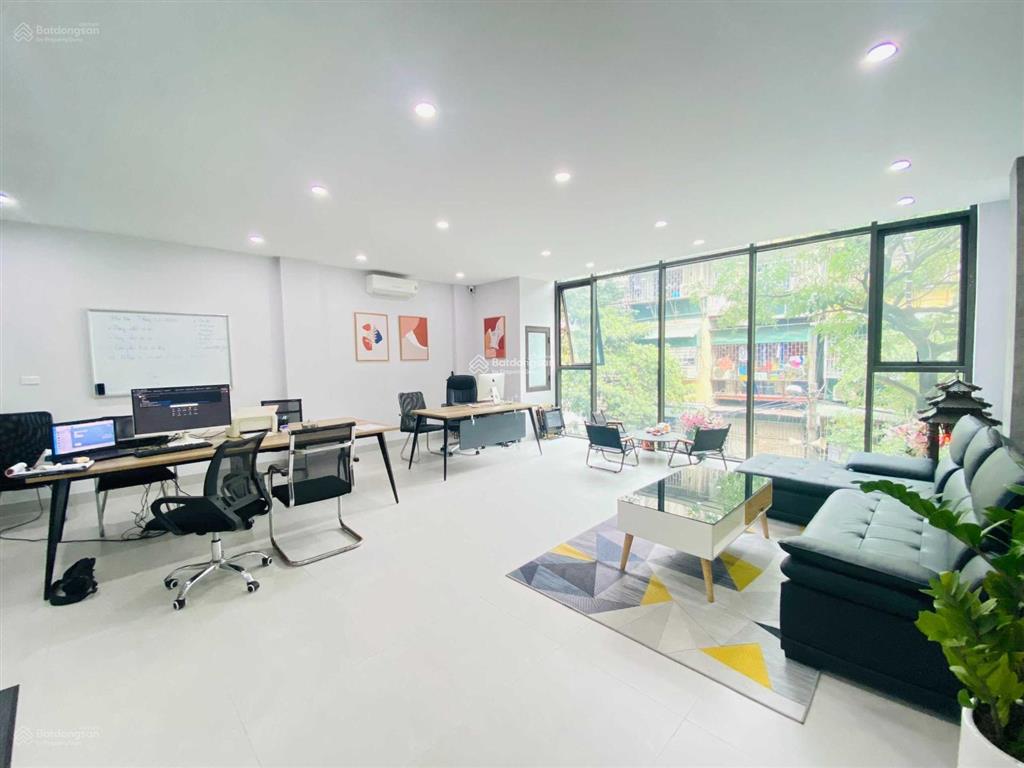 Cho thuê văn phòng giải phóng dt đa dạng 50m2 giá 8 triệu