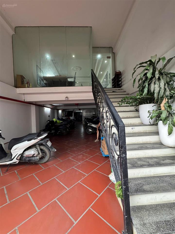Cho thuê văn phòng tại cầu vượt mai dịch, 9,5 triệu, 70 m2