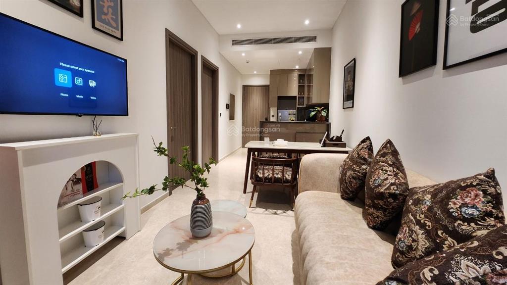 Bán nhà hẻm ô tô 32.5m2 tại hẻm 393, trần hưng đạo, q1, giá 8 tỷ