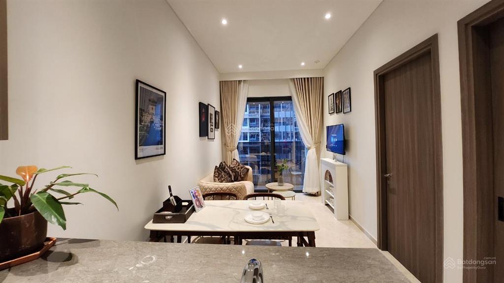 Bán nhà hẻm ô tô 32.5m2 tại hẻm 393, trần hưng đạo, q1, giá 8 tỷ