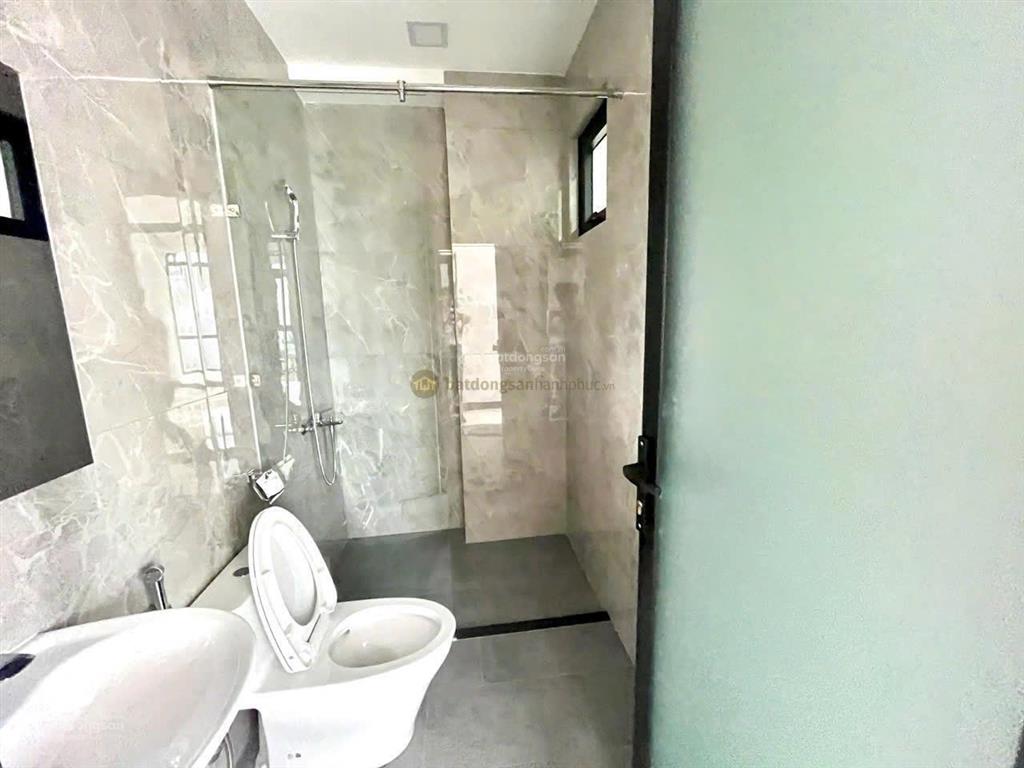 Bán tòa nhà góc 2mt đường 7b an phú an khánh quận 2  dt 187.6m2 (10 x 20m) / 51 tỷ