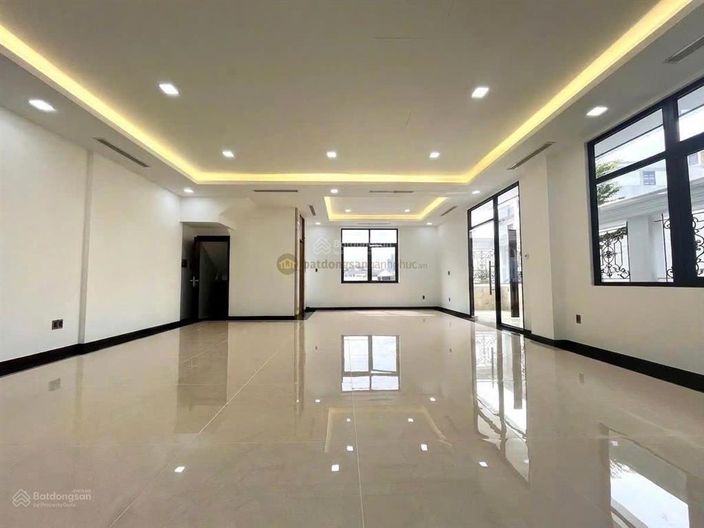 Bán tòa nhà góc 2mt đường 7b an phú an khánh quận 2  dt 187.6m2 (10 x 20m) / 51 tỷ