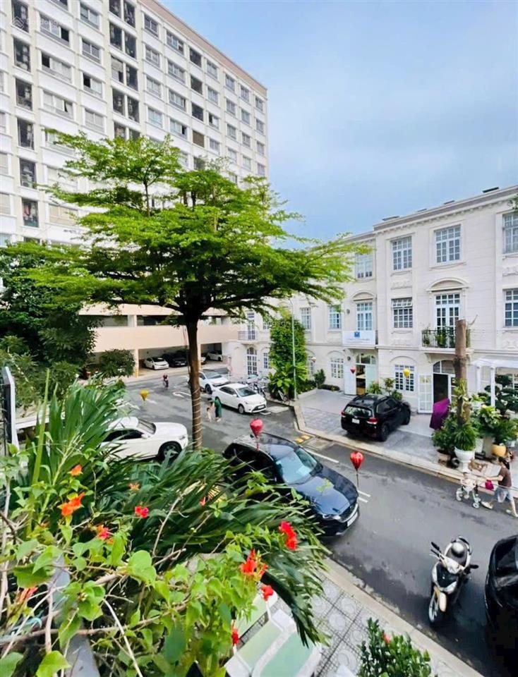 Chính chủ bán nhà phố trong kdc lucky dragon, đỗ xuân hợp  95m2 / 13,4 tỷ