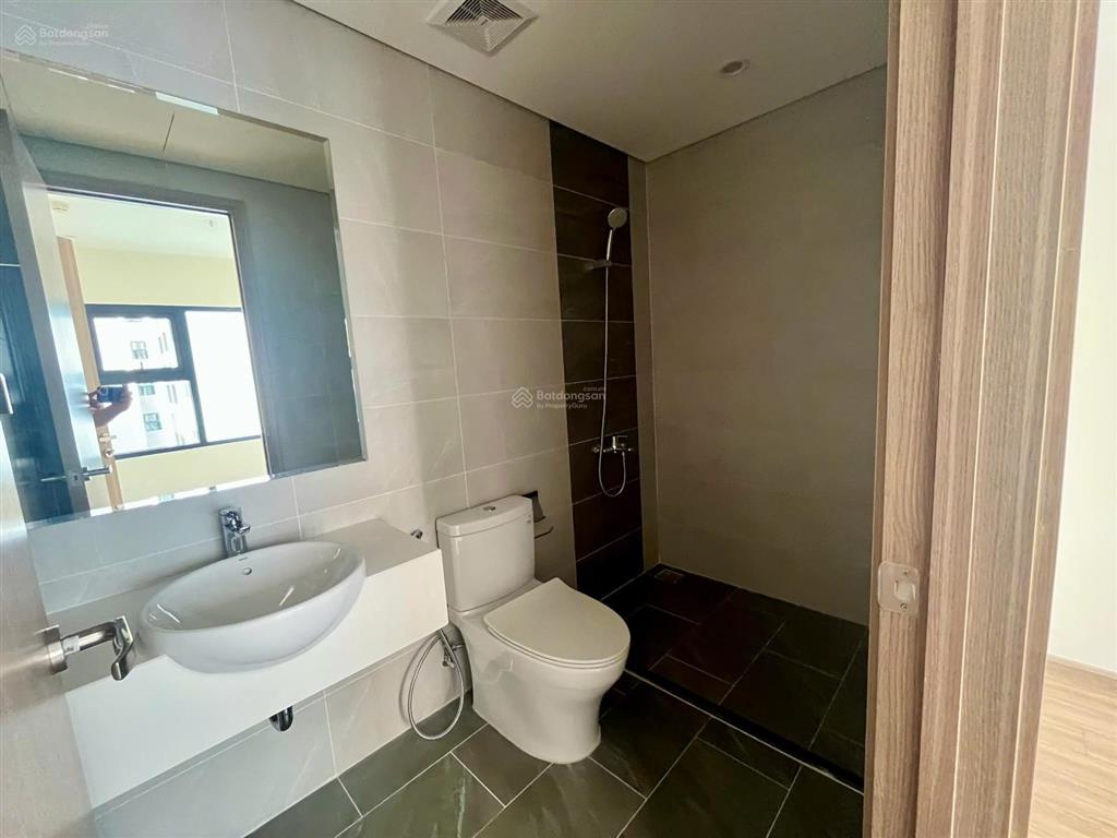 Căn hộ 2pn2wc tầng 12 khu origami hướng đông nam , vườn nhật thanh toán 180 ngày nhận nhà mới cđt.