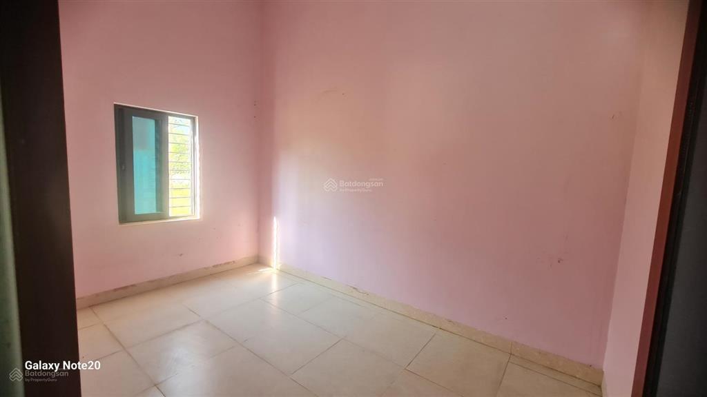 Bán 194m2 đất có sẵn nhà tại yên bình thạch thất. thổ cư 100%.  0967 691 ***