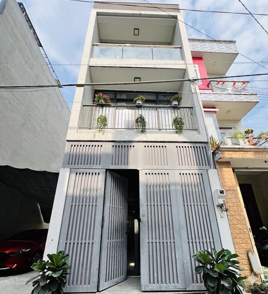 Bán nhà 3 tầng hẻm xe hơi tránh nhau
