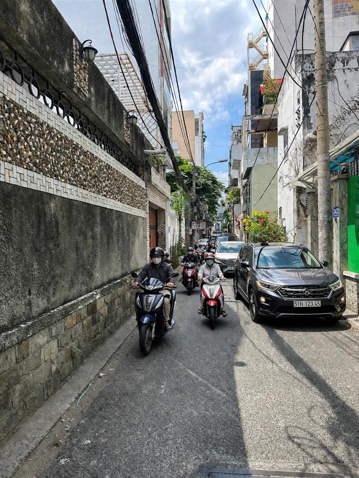Nhà phổ quang ngay ngã tư cây xăng hxh bán gấp gấp chính chủ