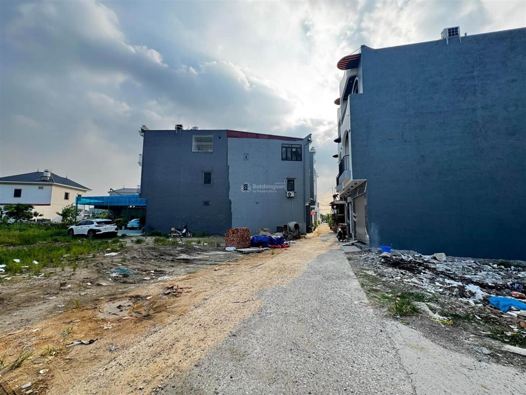Hàng tốt cho nhà đầu tư xây nhà kinh doanh tại hưng đạo, dương kinh