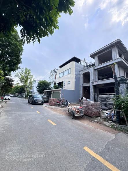 Biệt thự sao đỏ, anh dũng, dương kinh, ngay cầu rào 2, hoàn thiện thô
