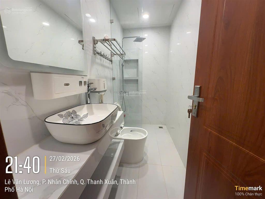 Tôi bán căn hộ 18t khu trung hòa nhân chính, 119m2, có 3 phòng ngủ 2 wc giá rẻ