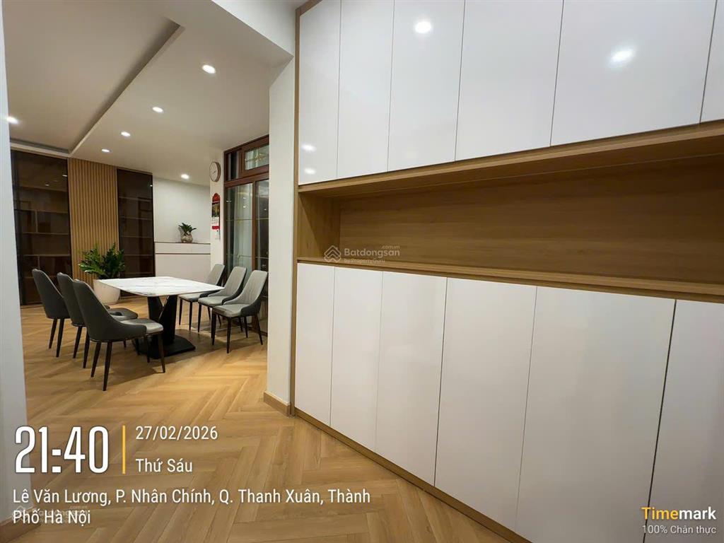 Tôi bán căn hộ 18t khu trung hòa nhân chính, 119m2, có 3 phòng ngủ 2 wc giá rẻ