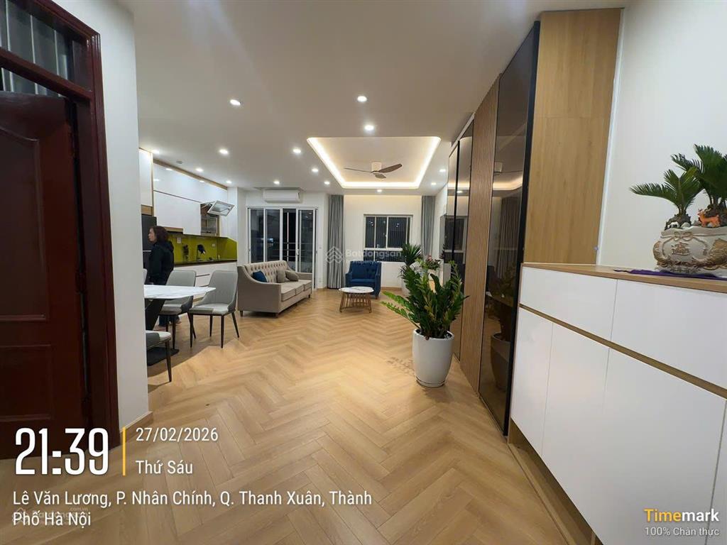 Tôi bán căn hộ 18t khu trung hòa nhân chính, 119m2, có 3 phòng ngủ 2 wc giá rẻ