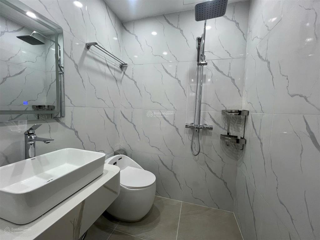 Bán chung cư b6 nguyễn chánh 71.4m2, 3pn full nội thất mới 100%