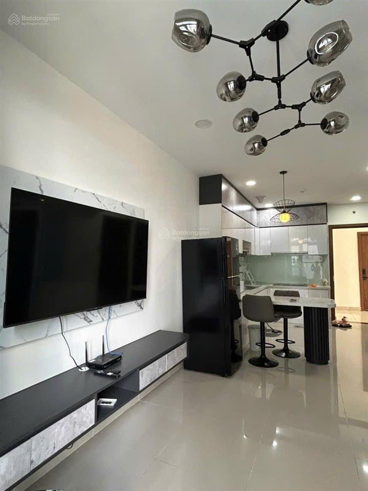 Cho thuê cc đẹp, the western capital, 12 triệu vnd, 70m2, 2pn, 2wc tại lý chiêu hoàng, q6