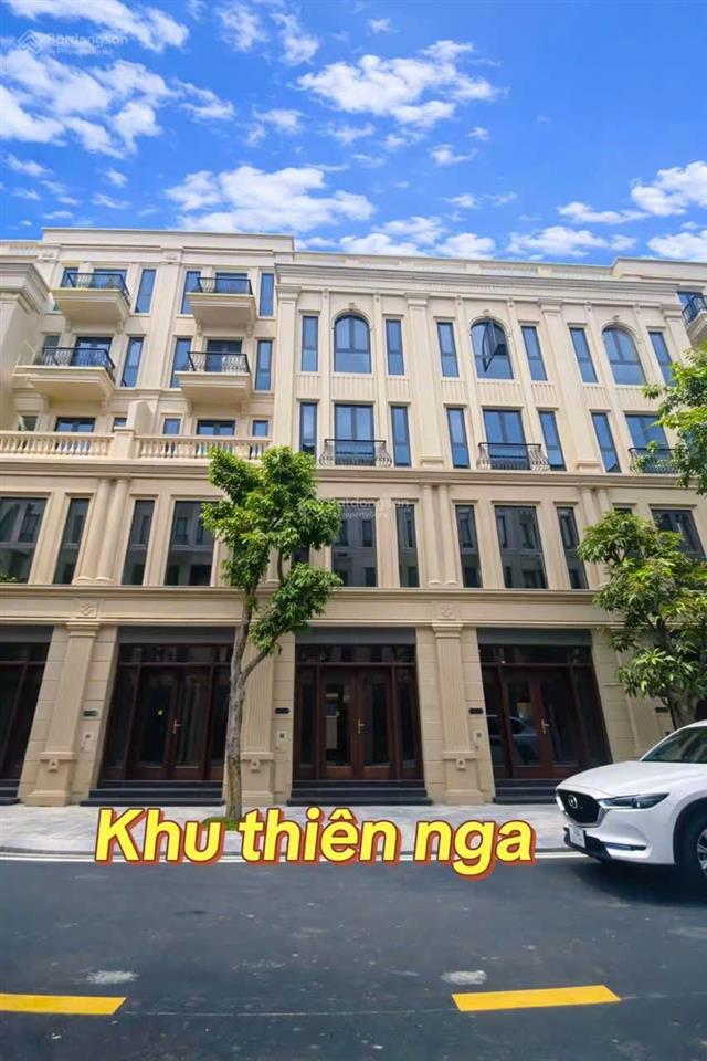 Gia đình cần bán căn thiên nga xẻ khe 108m2 giá 31 tỷ dự án vin cổ loa