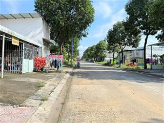 Cần bán gấp 300m2 dl12. đường thông ngay khu dân cư đông. cần bán gấp