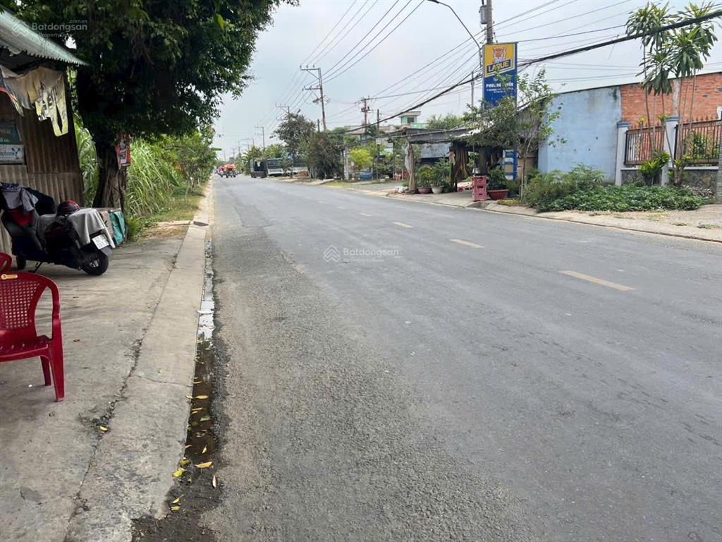 Chủ cần bán đất mt 834. bình cang 2  bình thạnh  thủ thừa, dt lớn gần trung tâm