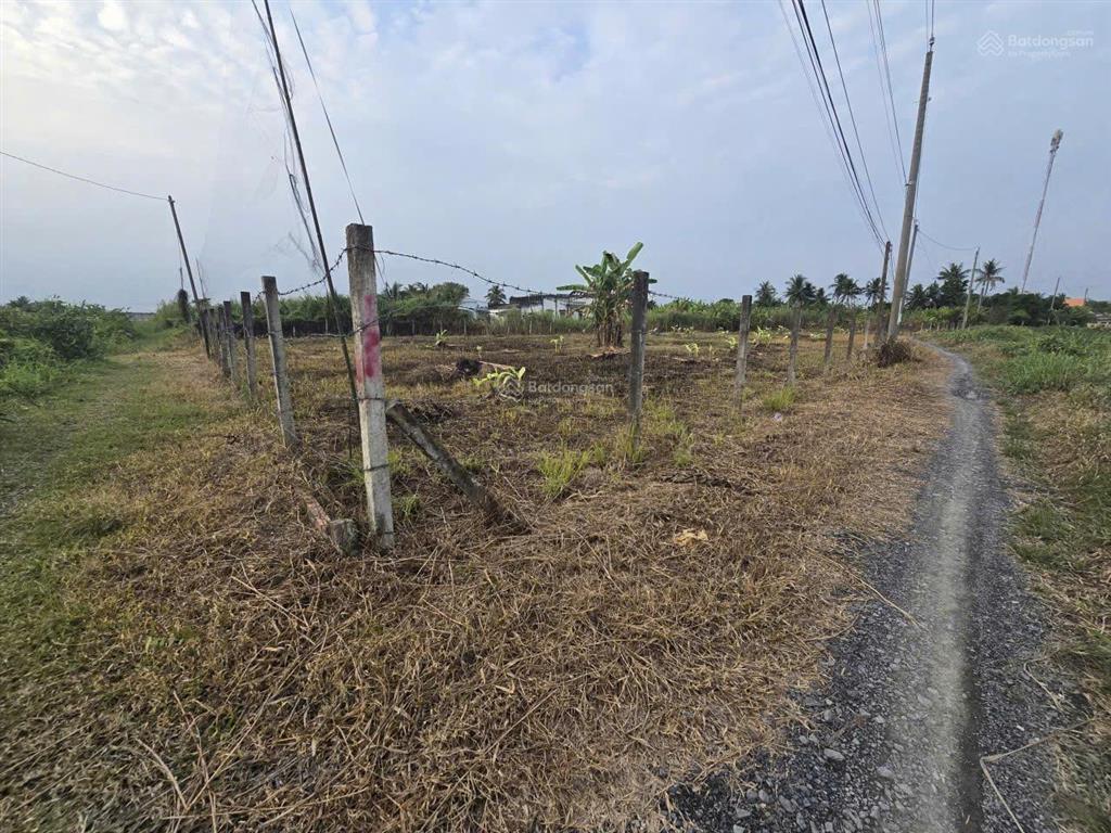 Quỹ đất nhà vườn hiếm 2 mặt tiền view kênh thoáng đẹp tại mỹ lệ tây ninh