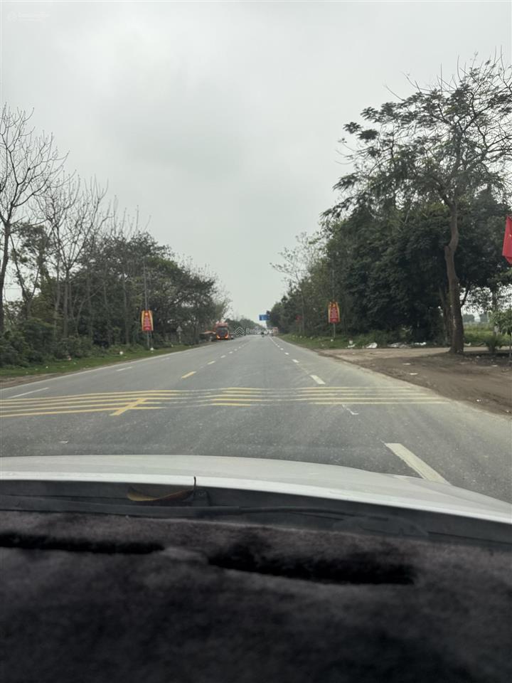 Tôi chính chủ bán 60,7m2 đại đồng thạch thất cách ql32 chỉ 200m giá 2ty250  chính chủ