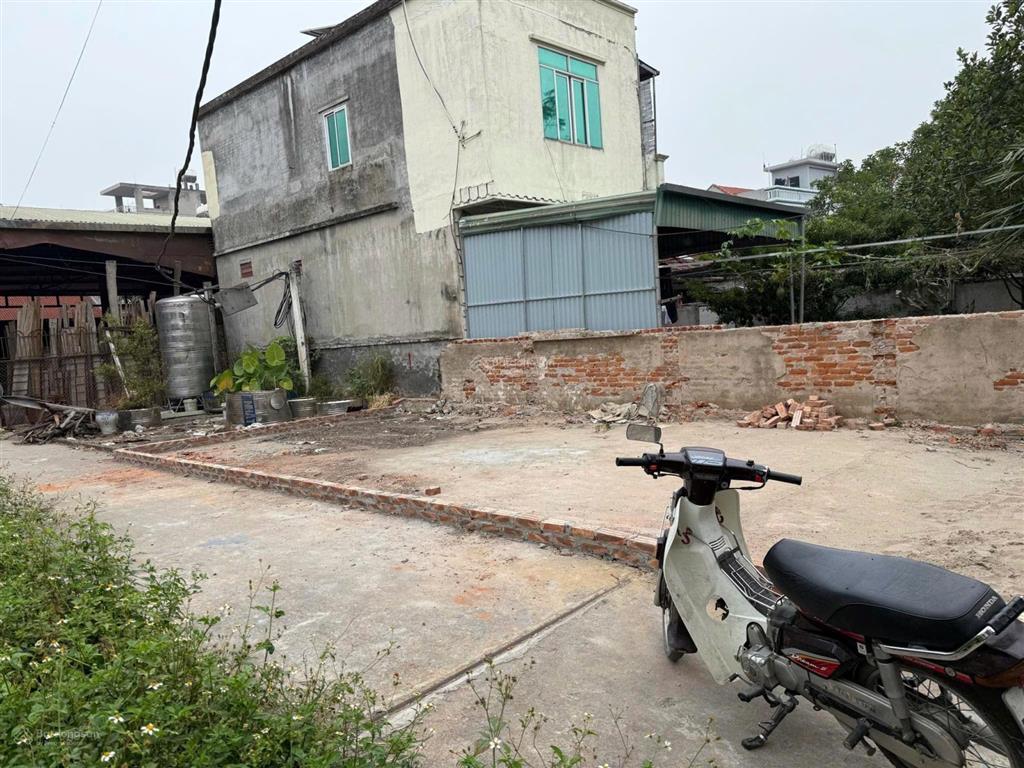 60m2 lô góc tân lập , sát vườn hoa cụm 5 tân lập giá 5ty6 thương lượng sâu  0344 702 ***