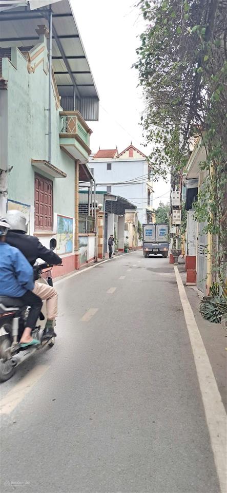 Lô góc 49,7m2 thôn nội đức thượng sát hồ điều hoà oto vào đất giá chỉ hơn 4 tỷ  0344 702 ***