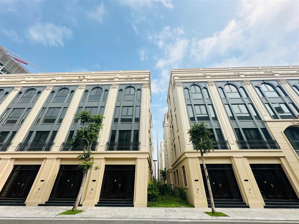 Chính chủ cần tiền bán cắt lỗ liền kề ngôi sao vinhomes cổ loa giá chỉ 18 tỷ rẻ nhất thị trường