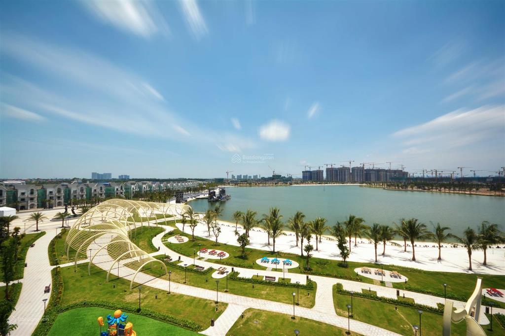 Chính chủ bán biệt thự song lập ngay hồ phân khu san hô giá tốt vinhomes ocean park 1 gia lâm